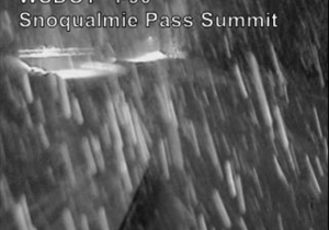 Snoqualmie Pass remains closed Wednesday; WSDOT will reassess at 9 a.m.