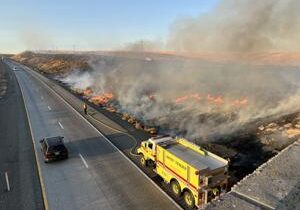 Fire closes Bofer Canyon Road south of Kennewick