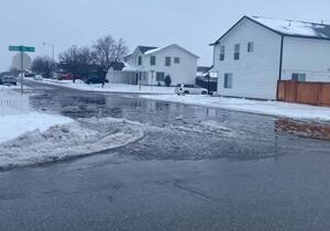 Water line break closes Road 76 in Pasco