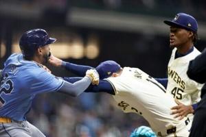 Brewers Uribe, Peralta and Murphy and Rays’ Siri suspended after brawl