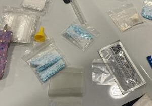 Woman allegedly distributing drugs arrested in Pasco, had toddler in car’s backseat