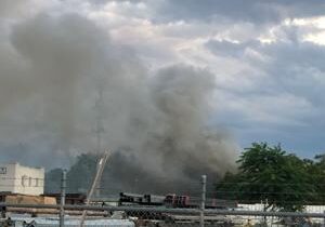 Fire crews put out wildfire near Twin City Metals in Kennewick