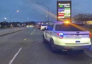 Crash involving transit bus blocking southbound US 395 in Kennewick
