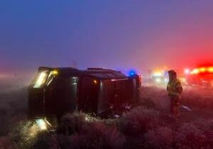 2 injured after SUV leaves roadway south of Kennewick