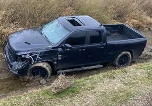 Information on stolen vehicle in Benton City sought