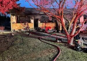 House fire in Yakima kills 1 animal, displaces 6 residents