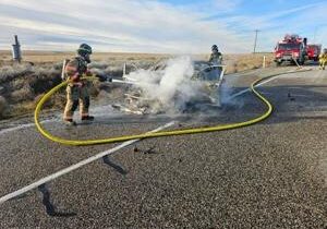 Kennewick fire crews respond to car fire, no injuries