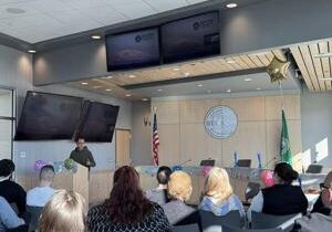 Kennewick’s pretrial program graduates praised for community safety efforts