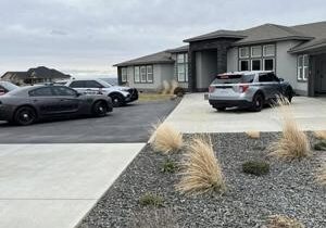 Benton County homeowners see man enter home through security cameras