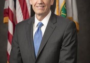 Hanford manager Brian Vance resigns; highlights achievements in farewell letter