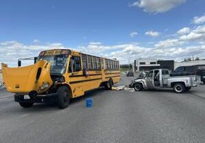 Kennewick collision involving school bus prompts traffic delays