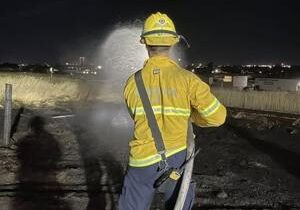 Kennewick firefighters contain two fires on Red Flag Warning day