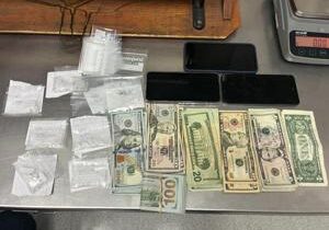 Kennewick police seize drugs, cash and cell phones from driver running red light