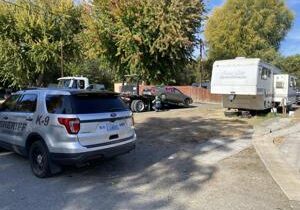 Benton City arrests after confrontation with deputy