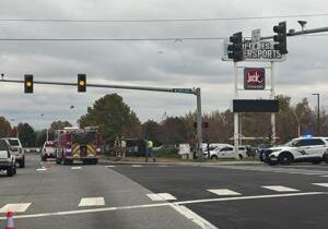 Crash blocking lanes on Highway 395 and West 10th Avenue in Kennewick