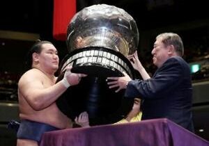 Sumo grapples with ancient rule in age of woman PM