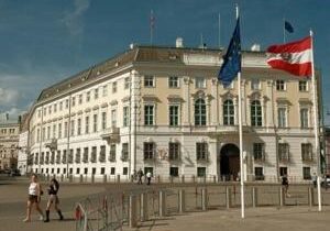 Ukraine war fuels debate on neutrality in Austria