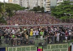 Brazil left calls protests over bid to cut Bolsonaro jail time