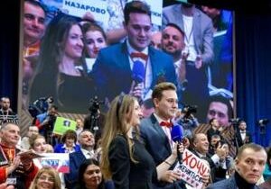 Russian journalist proposes to girlfriend during Putin’s TV marathon