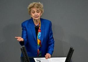 Holocaust survivor urges German MPs to tackle resurgent antisemitism